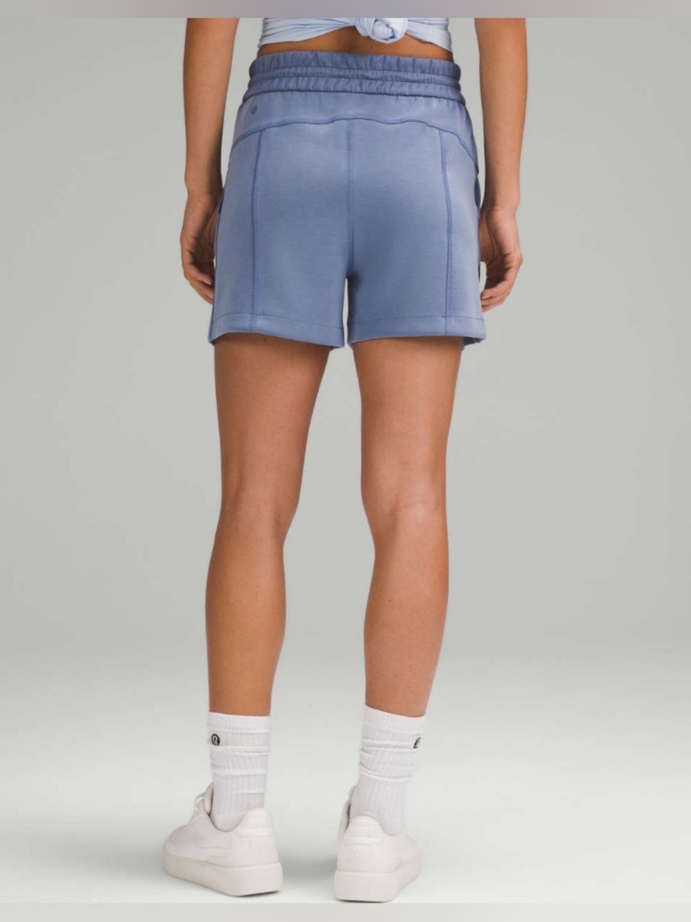 Lululemon - Softstreme High-Rise Short 4"